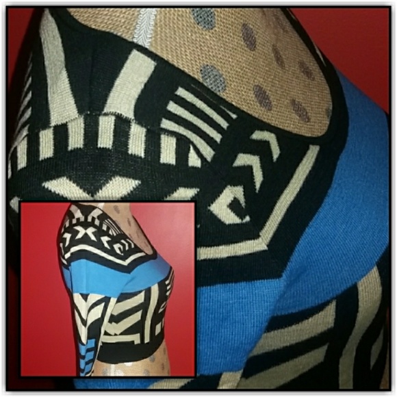 Flying Tomato Knit Crop Top - Picture 3 of 4